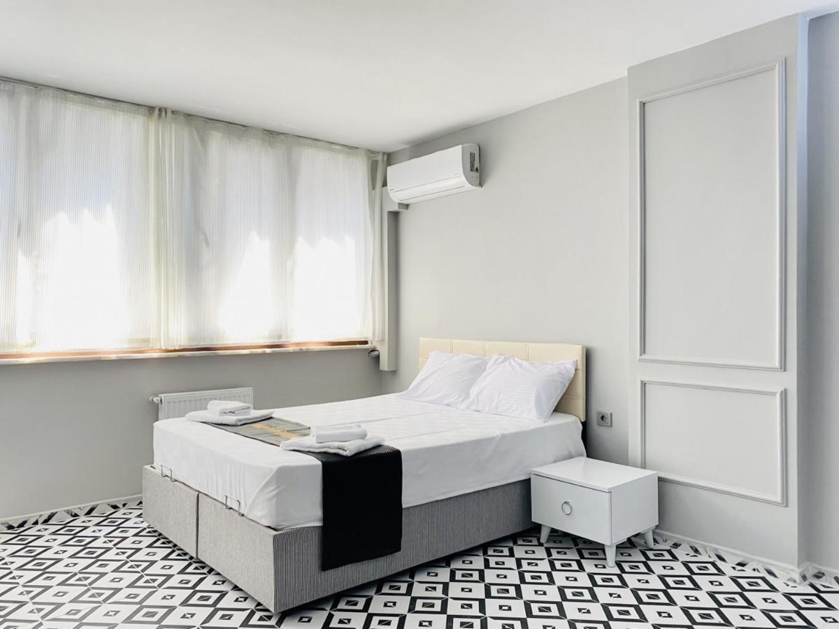 Pleasant Studio Flat In Kabatas Beyoglu Apartamento Istambul Exterior foto
