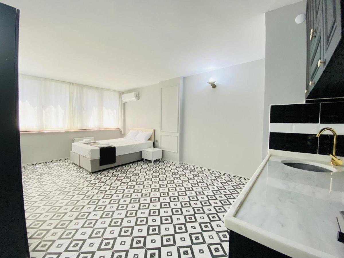 Pleasant Studio Flat In Kabatas Beyoglu Apartamento Istambul Exterior foto